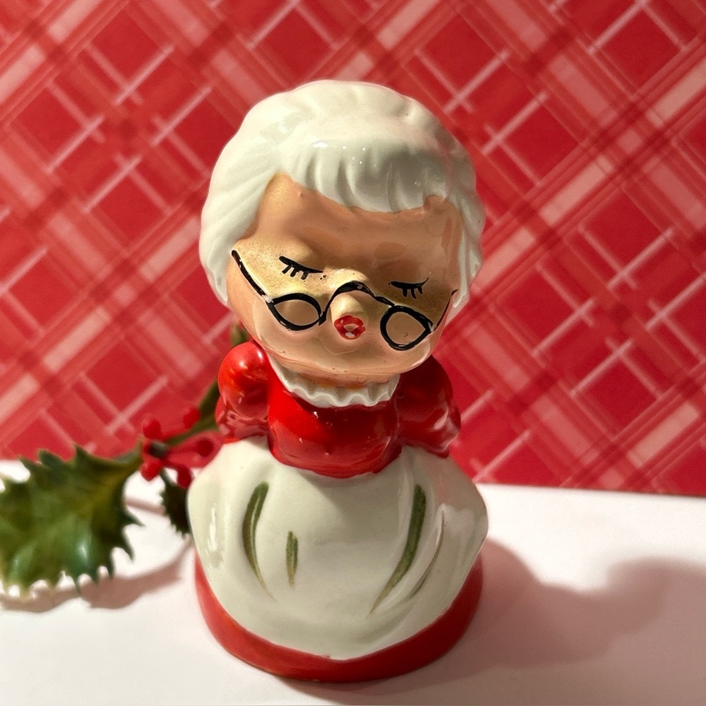 Mrs. Claus Salt Shaker Vintage Christmas